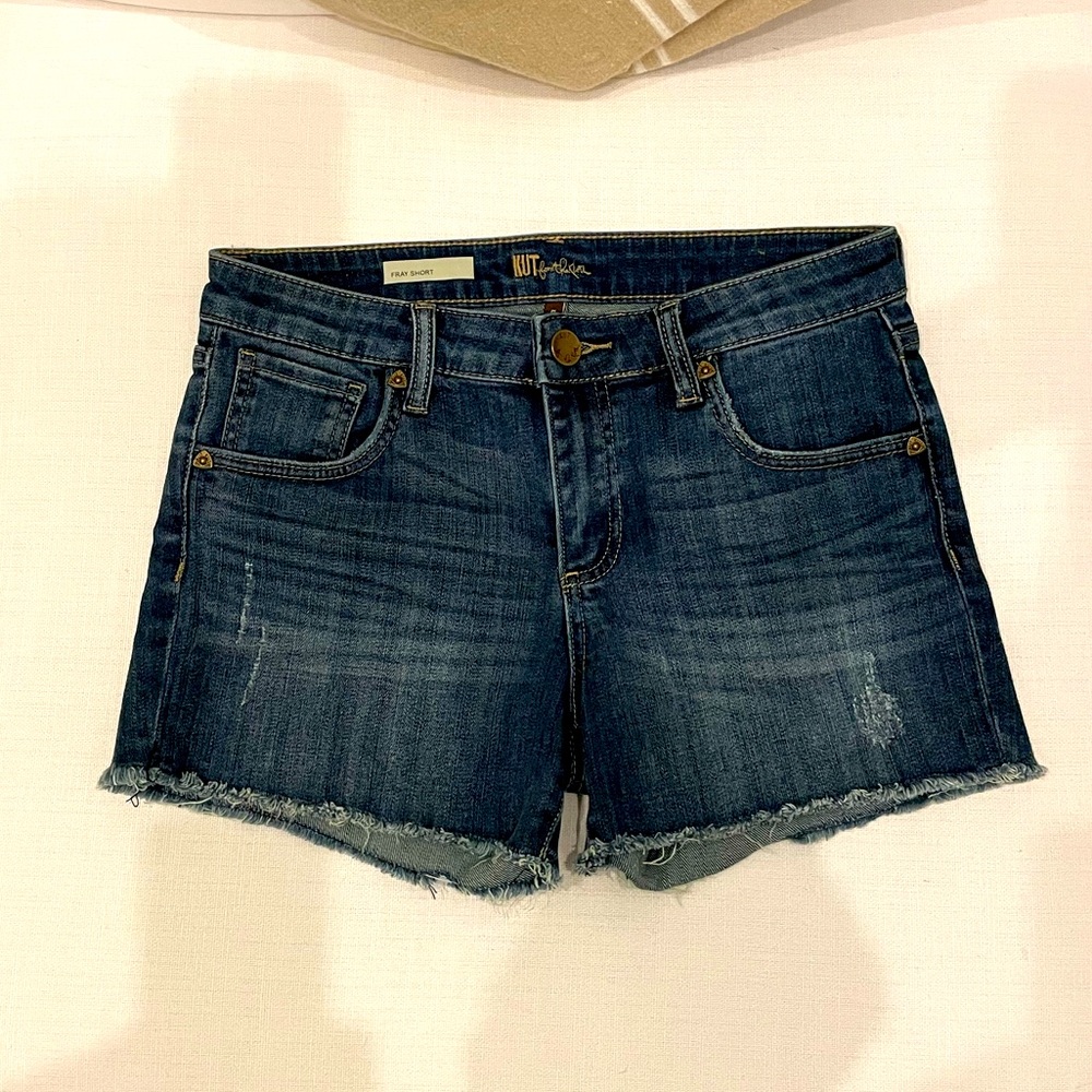 Kut from the Kloth Fray Short sz 4 nwot